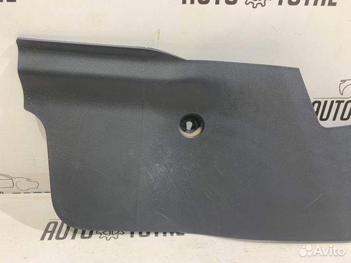 Накладка центральной консоли левая Mitsubishi