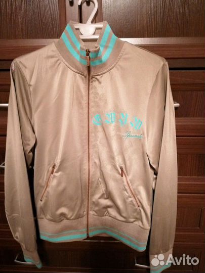 Спортивный костюм женский