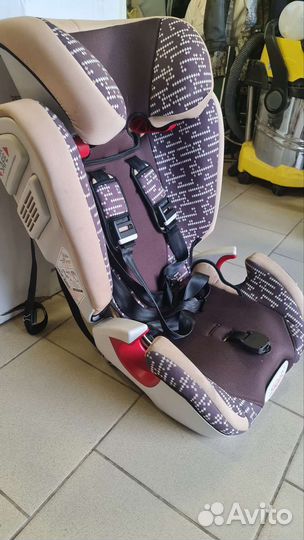 Детское автокресло 9 до 18 кг