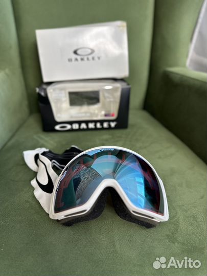 Горнолыжная маска oakley Flight Tracker XL
