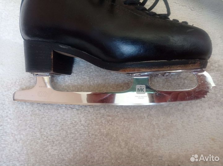 Фигурные коньки risport 240