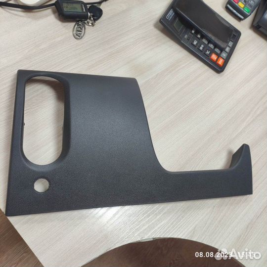 Крышка блока предохранителей