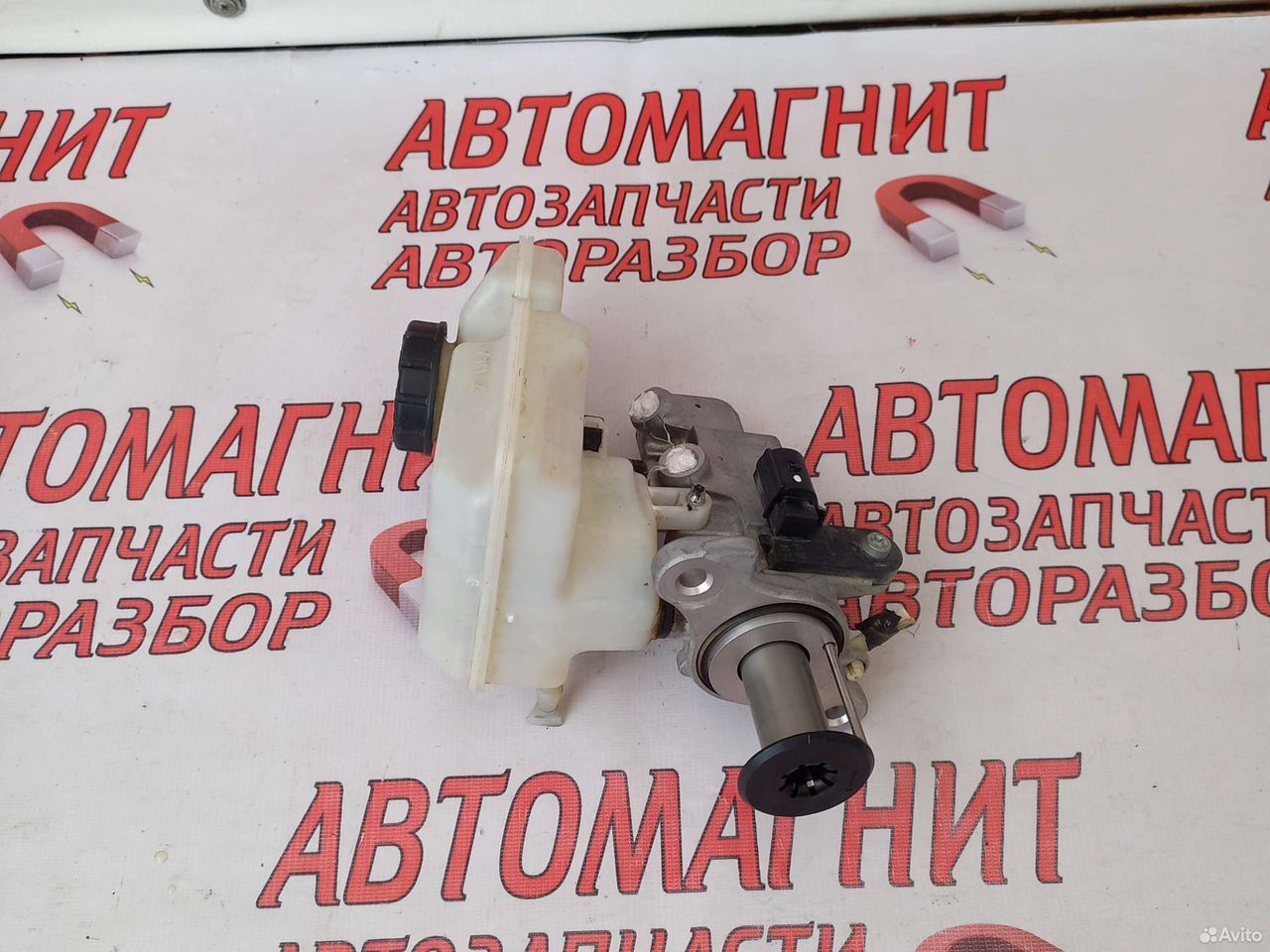 Цилиндр главный тормозной Фольксваген Джетта 7