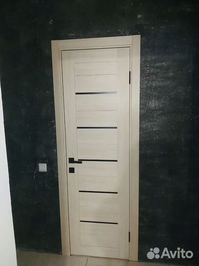 Двери Браво межкомнатные с темным стеклом