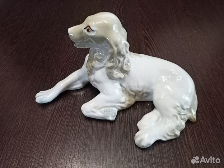 Фарфоровая статуэтка 