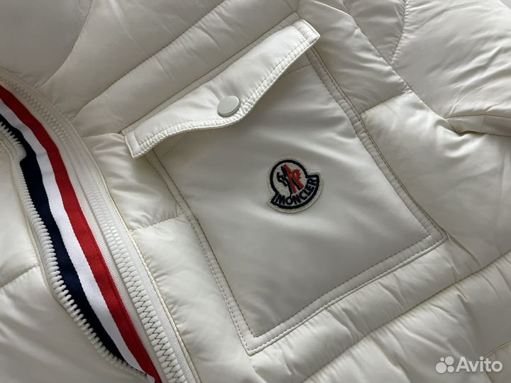 Куртка moncler белая