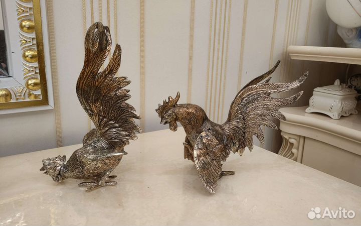 Статуэтка бронзовая петушки
