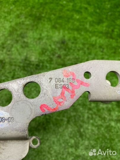 Петля капота правая Bmw 6 E63 N62B48B 2008