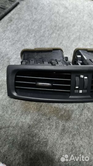 Воздуховод торпеды центальный Lexus IS250