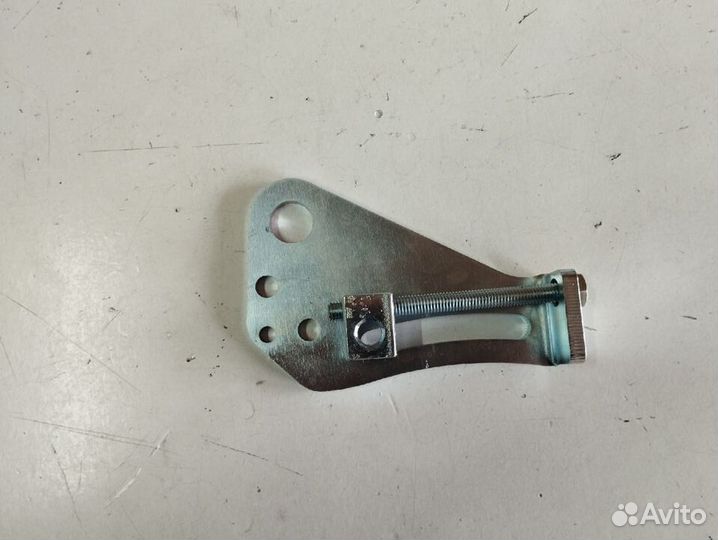 Кронштейн генератора solaris/RIO 11-17г 374602B006