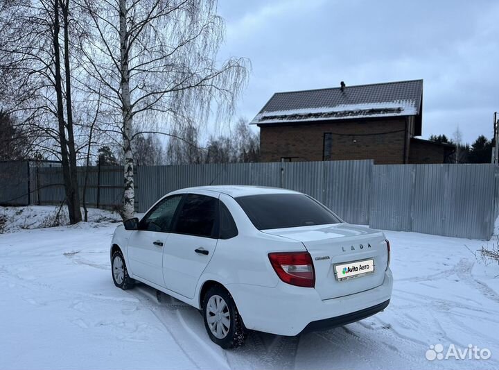 LADA Granta 1.6 МТ, 2019, 175 000 км