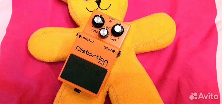 Гитарная педаль Boss DS-1 distortion