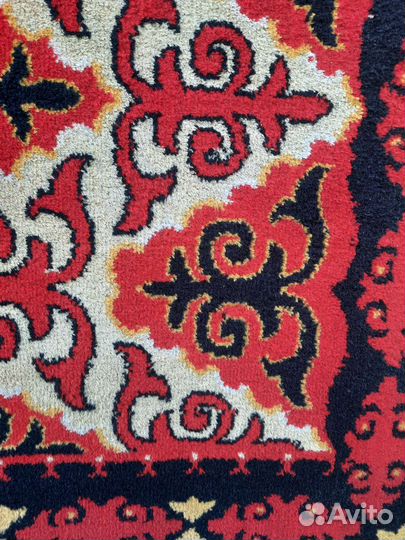 Ковер шерстяной