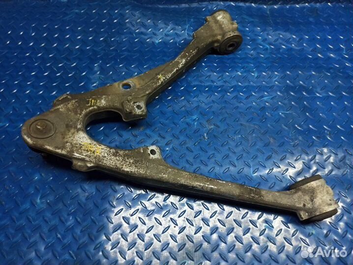 Рычаг подвески передний правый Cadillac Escalade 3