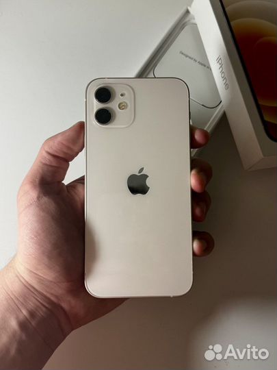 iPhone 12, 64 ГБ