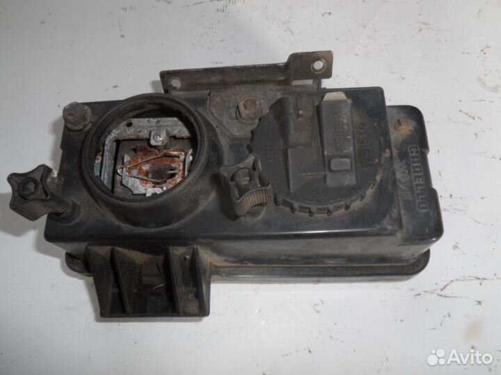 Фара противотуманная правая iveco 14042311