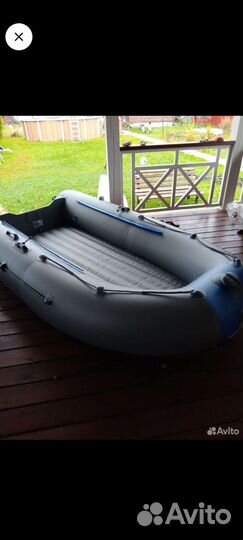 Лодка с мотором