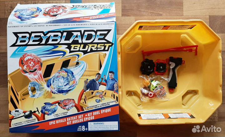 Арена для волчков с 2 волчками. Бей блейд. Бэйблэй