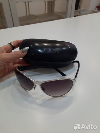 Солнцезащитные очки женские