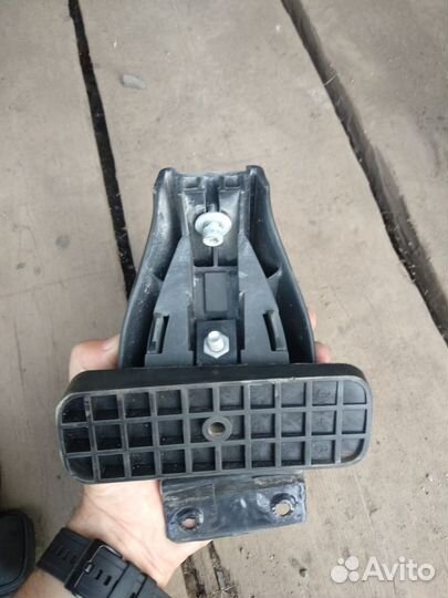 Крепление для релинга на ладу гранту LUX