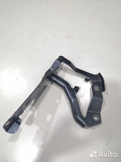 Петля капота левая Land Rover Discovery 5 2020