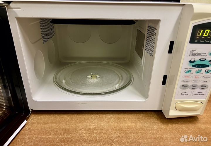 Микроволновая печь с грилем Daewoo