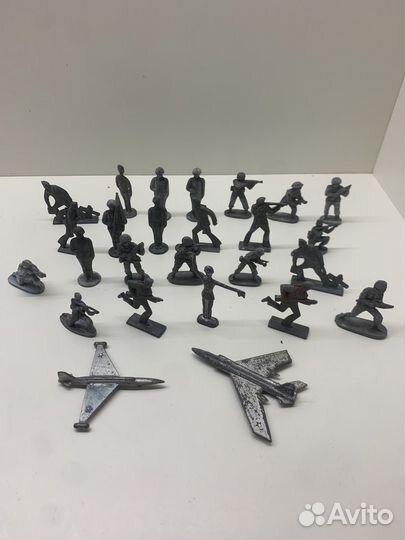Модели солдатиков оловяных