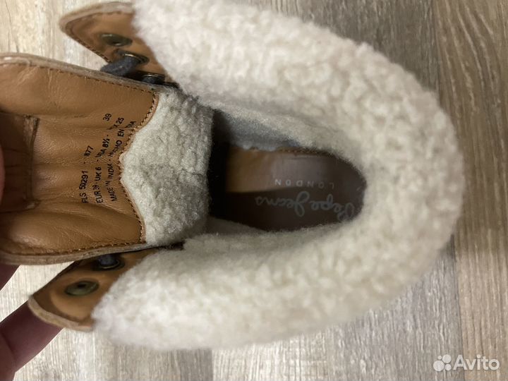 Ботинки женские зимние 39 размера