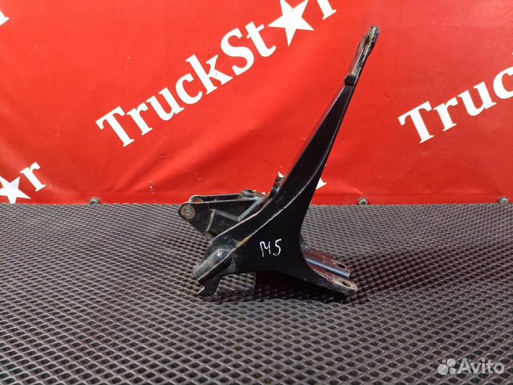 Кронштейн кабины левый Man TGX