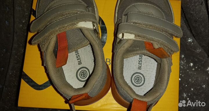 Кроссовки детские 23 размер