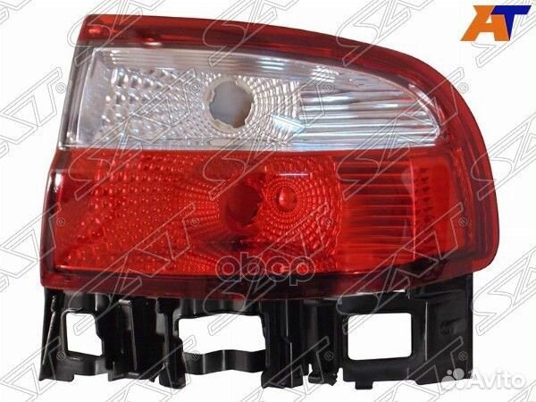 Фонарь задний toyota corona/carina E 94-96 RH 4