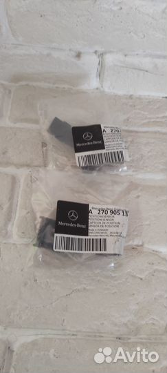 Датчик коленвала Mercedes a2709051300 a2709050600