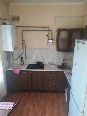 4-к. квартира, 100 м², 2/2 эт.