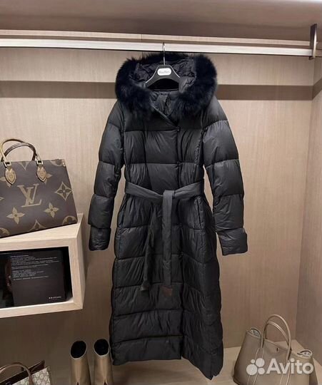 Max Mara пуховик