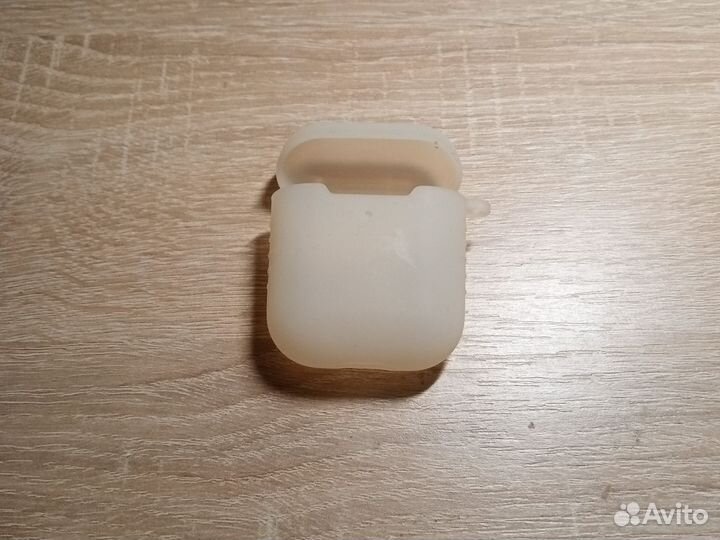 Чехол на airpods