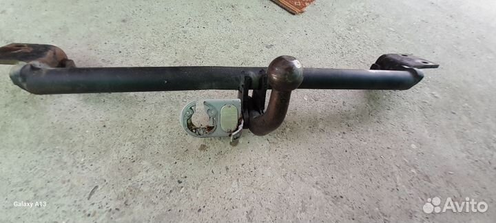 Фаркоп тоета авенсис 1999г