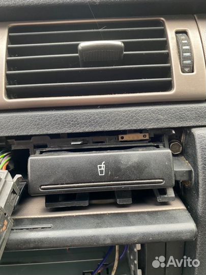 Подстаканник Audi A6 C5 2.4 1999