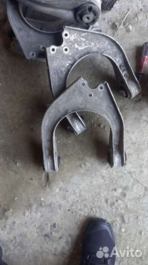 Вилка верхняя на мерседес 211