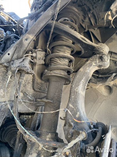 Передний левый кулак бмв g30 xdrive