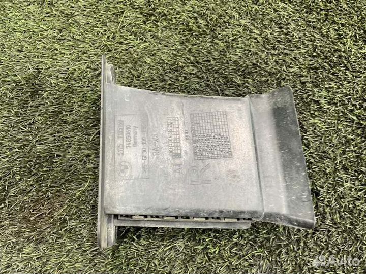 Воздуховод охлаждения тормозов правый Bmw 5 F10