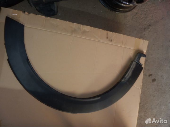 Накладка крыла правого Mini Countryman F60