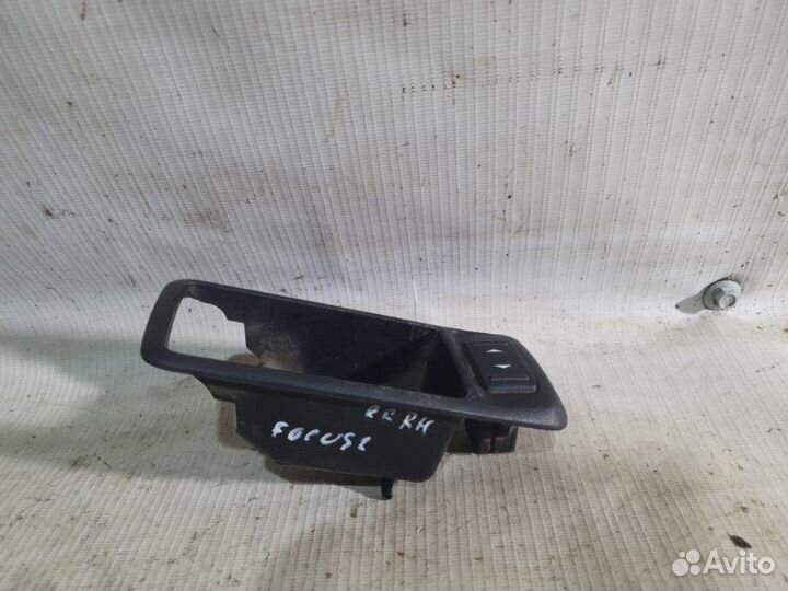 Кнопка стеклоподъемника Ford Focus 2 sida 2008