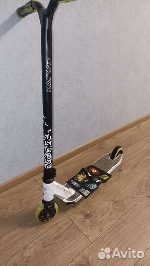 Трюковой самокат tech team бу