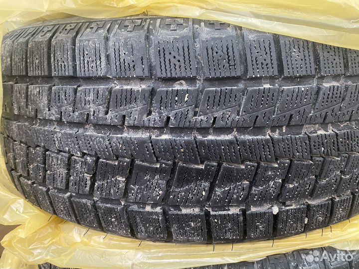 Three-A Freeze S1 215/55 R17