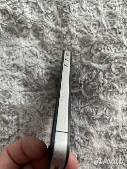 iPhone 4S, 16 ГБ
