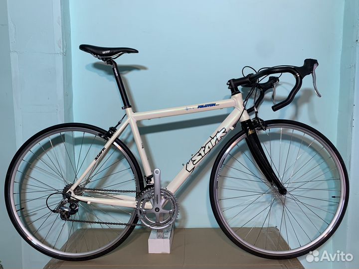 Новый шоссейный Stark Peloton с карбоновой вилкой