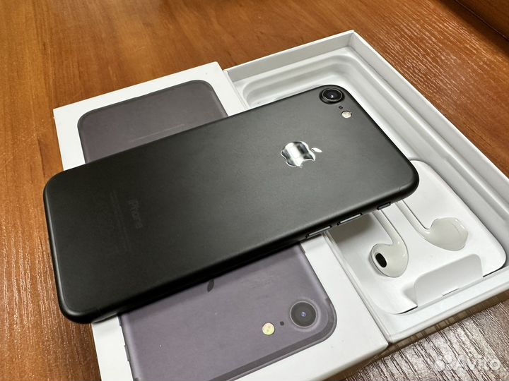 iPhone 7, 256 ГБ