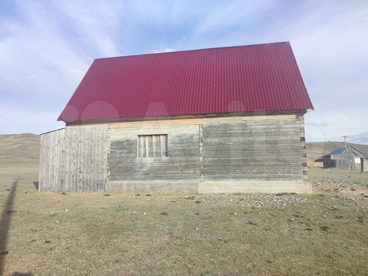 Дом 63 м² на участке 7,35 га