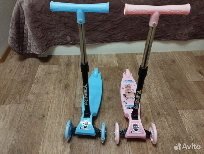 Самокат детский трехколесный новый