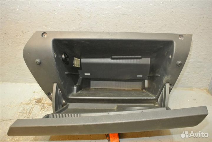 Бардачок Opel Astra H / Family 2004